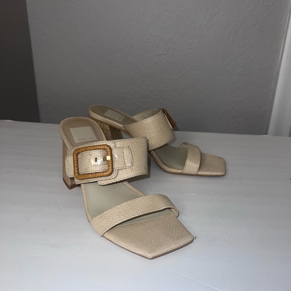 Dolce Vita Posy Wheat Raffia Slip On Sandals Block Heel Square